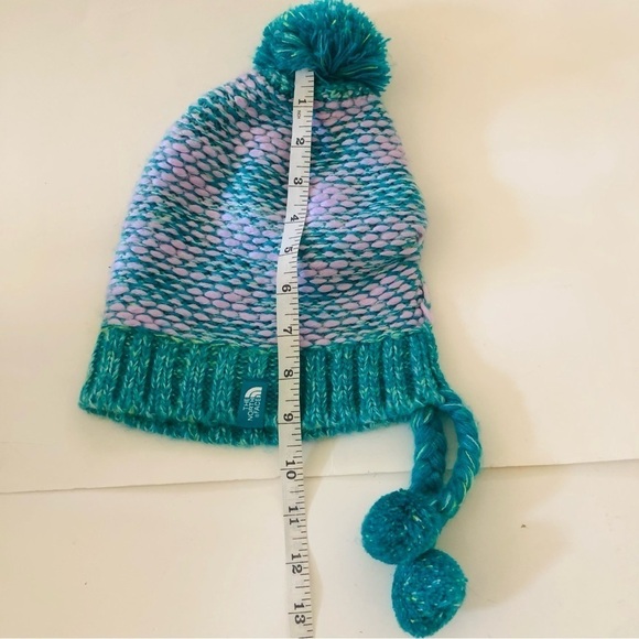 The North Face Girls Flecka Earflap Pom Pom Beanie Size M/ NWOT - Picture 9 of 10
